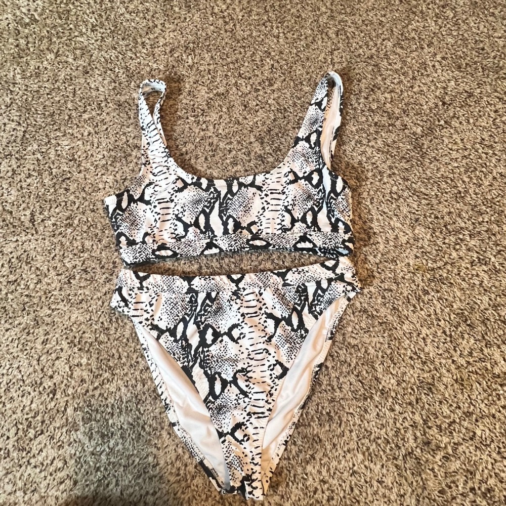 DIXPERFECT Women Snakeskin Print High Waisted Bikini Set Black White XL OP210619